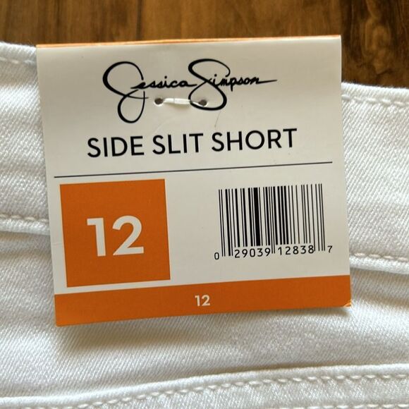 NEW Jessica Simpson White Jean Shorts - Picture 3 of 7